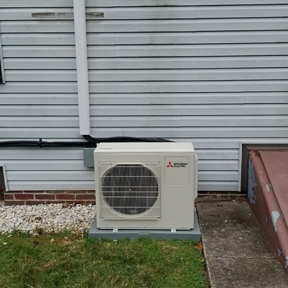 Outdoor Mitsubishi Ductless Condenser